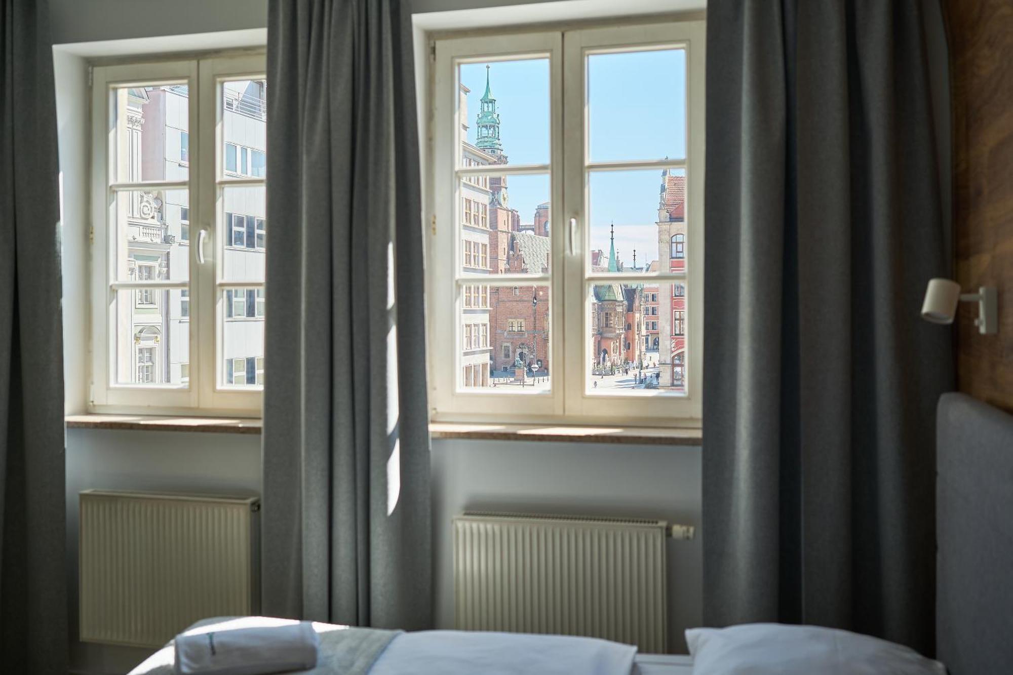 Solny Square Aparthotel Wroclaw Exterior photo